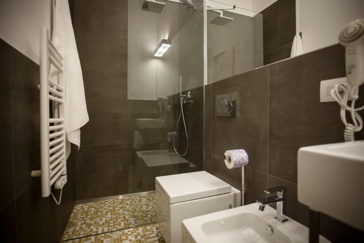 Dimora Mefite-Camere Con Bagno Privato E Self Check-In マテーラ エクステリア 写真